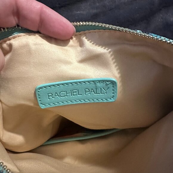 Fold Over Cluth - Picture 2 of 4